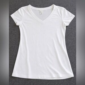 Forever 21 Women's White V-Neck Short Sleeve Tee